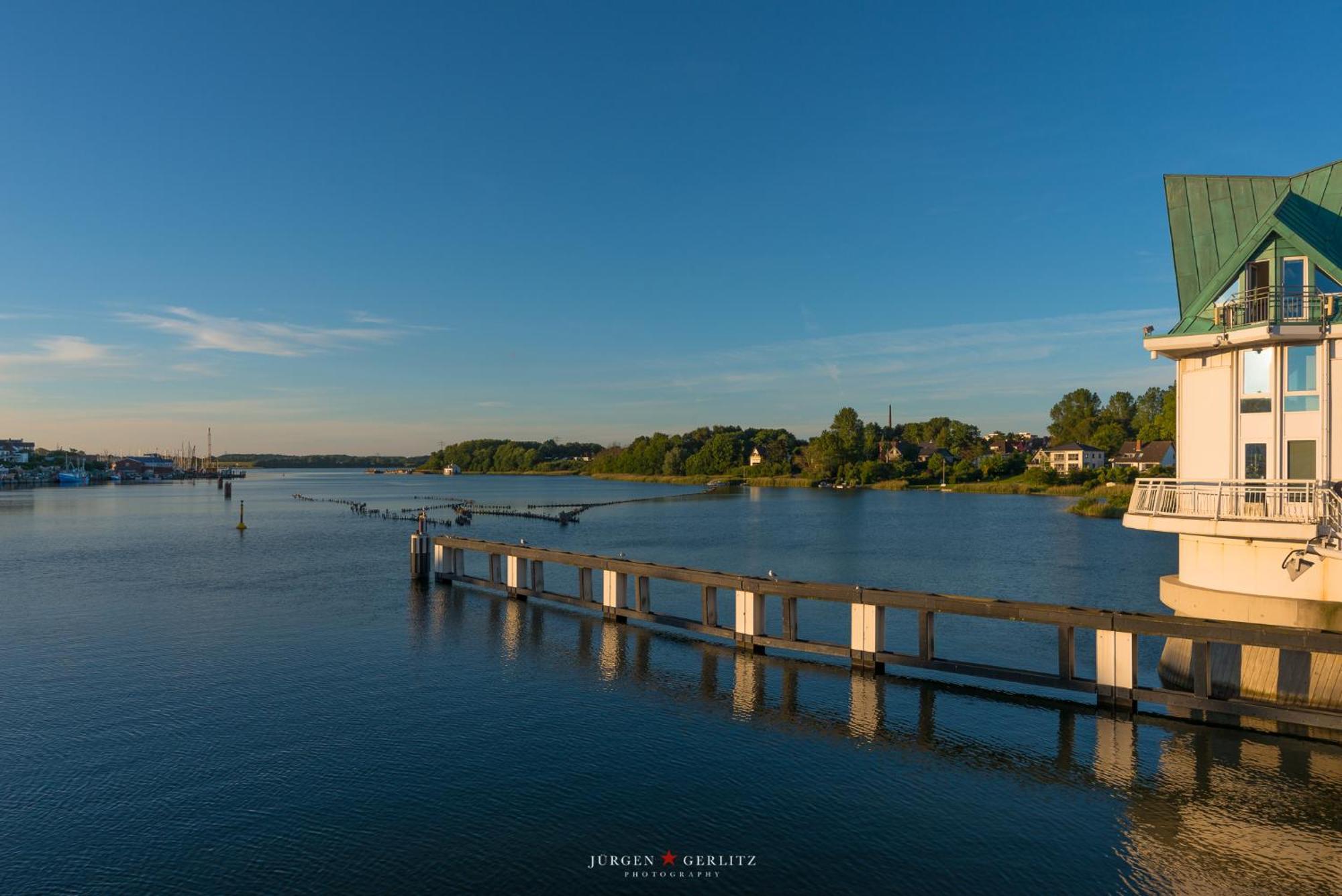 Brise- Direkt Am Wasser, Hafenblick, Fahrstuhl, Sauna, Ueberdachter Balkon 奥尔本尼兹 外观 照片