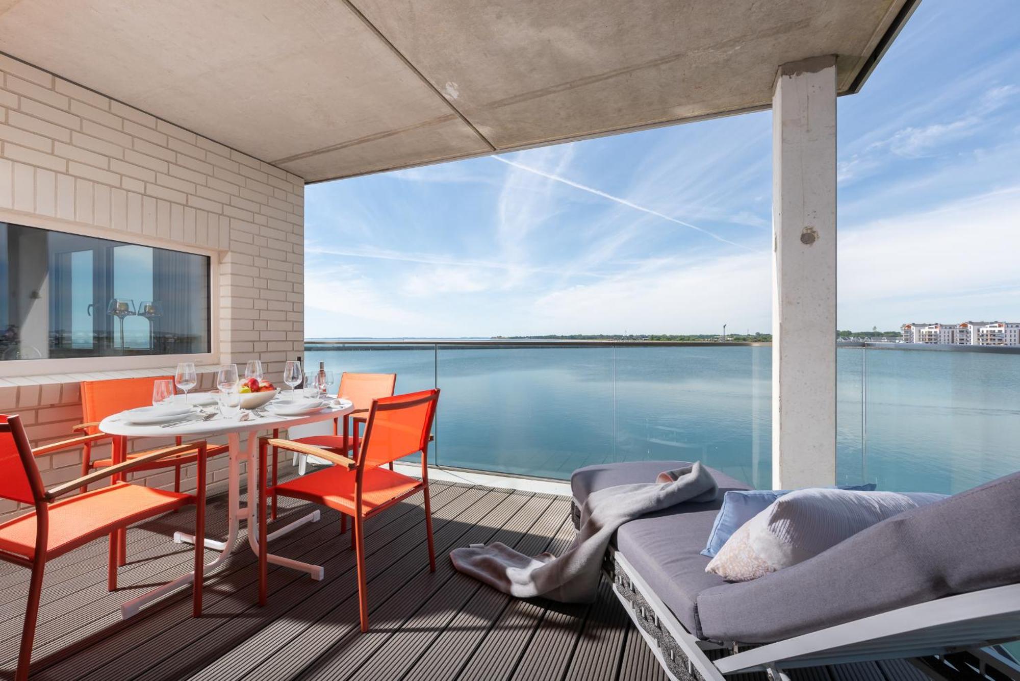 Brise- Direkt Am Wasser, Hafenblick, Fahrstuhl, Sauna, Ueberdachter Balkon 奥尔本尼兹 外观 照片